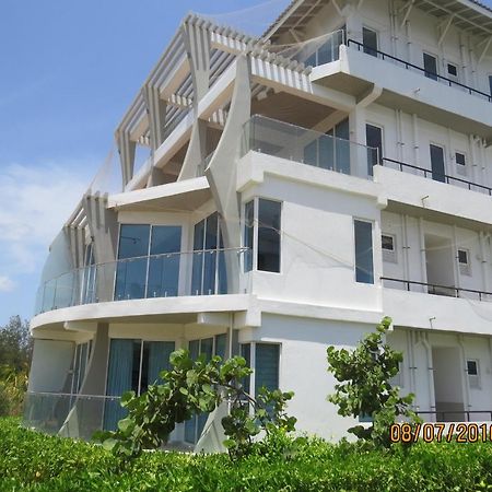 Luxury Penthouse, Nilaveli Leilighet Trincomalee Eksteriør bilde
